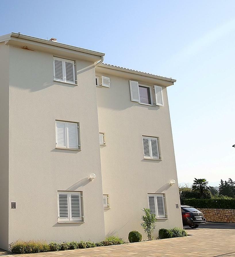 Apartment Porpo Malinska Buitenkant foto